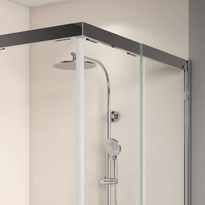 moderne Profile, Eckdusche aus Glas - zwei Schiebetüren mit Softeinzug - mit Eckeinstieg und Festteilen