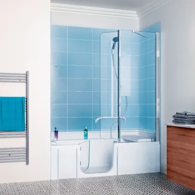 Einbauservice durch Werksmonteur - begehbare Seniopren-Badewanne